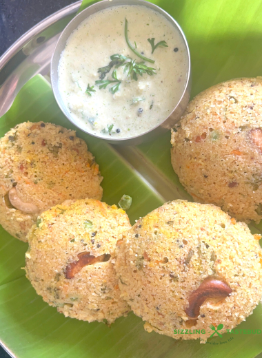 nstant Oats Idli is a quick to make Idli (steamed cakes) made with Oats and Semolina. Served with Chutney or Sambhar for a delicious breakfast or snack